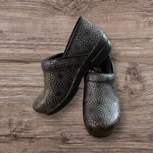 Womens Dansko Nurses Shoes Size 39 Size 8.5-9